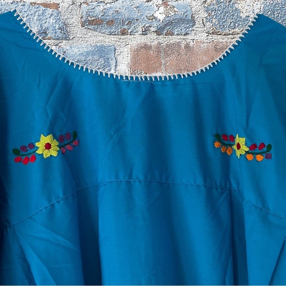 Hand Embroidered Authentic Mexican Peasant Dress NWOT - Picture 3 of 3